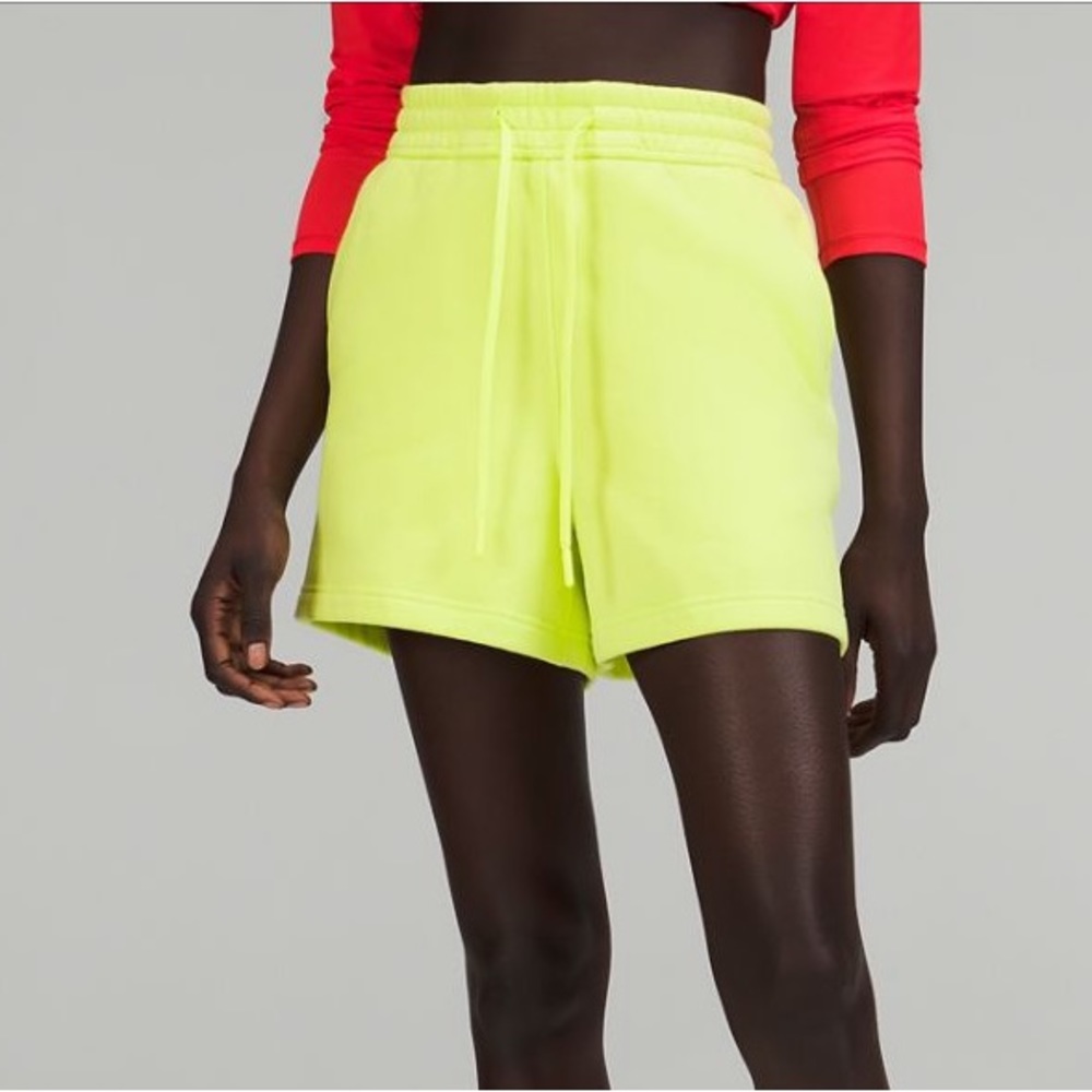 Loungeful High Rise Shorts 4”